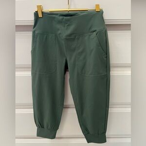 💚NWT💚 Baleaf Capri Joggers Size XS